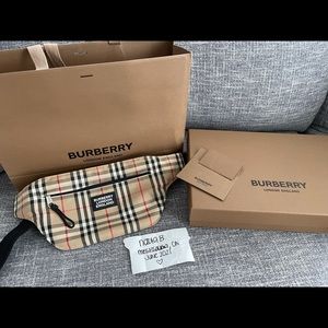 Burberry bumbag
